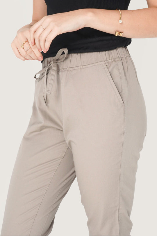 Closet Staples Mid Waist Cropped Trousers With Elastic Waistband