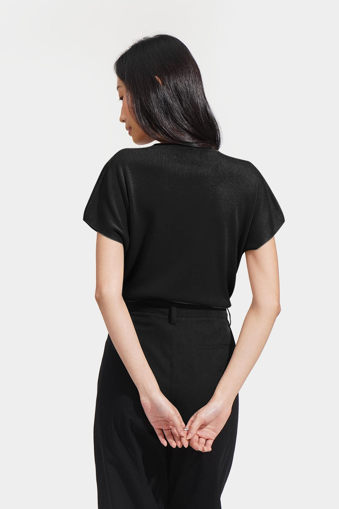 Extended Sleeves Knitted Tee With Seam Detail