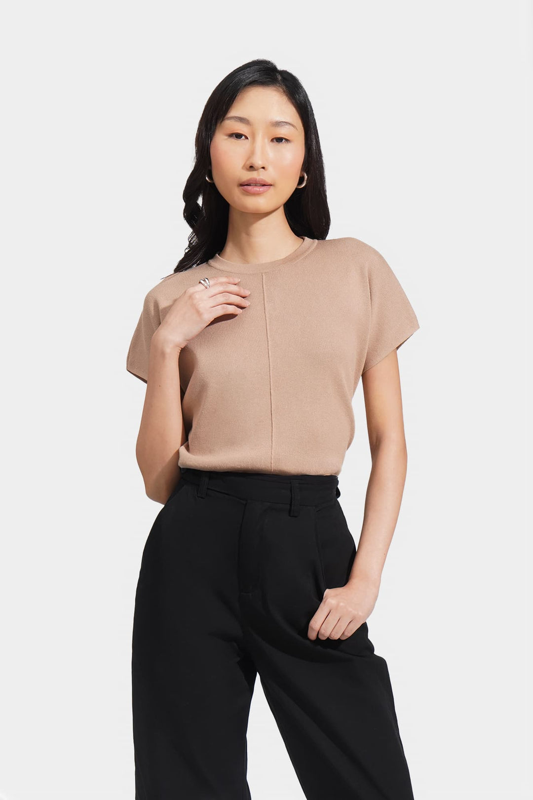 Extended Sleeves Knitted Tee With Seam Detail