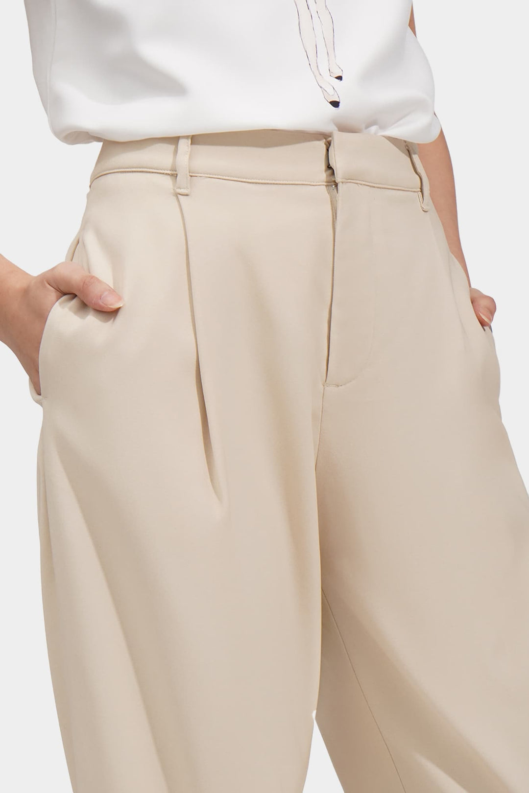 Pleated Tapered Trousers