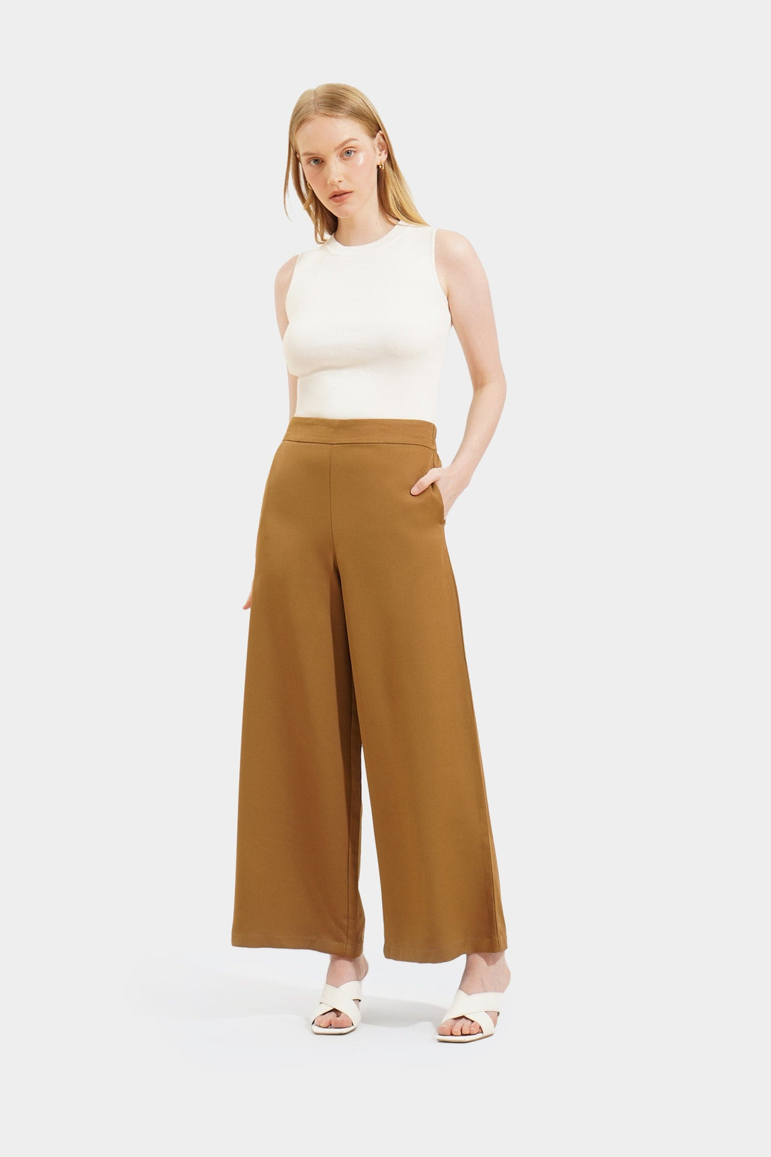 Knitted Sleeveless Top