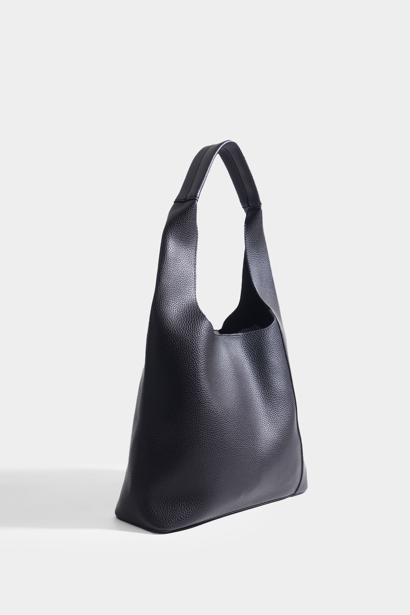 ショルダーバッグ・ポシェット Classic Embo Hobo Bag Black 9107967-90099-b_eCom.png
