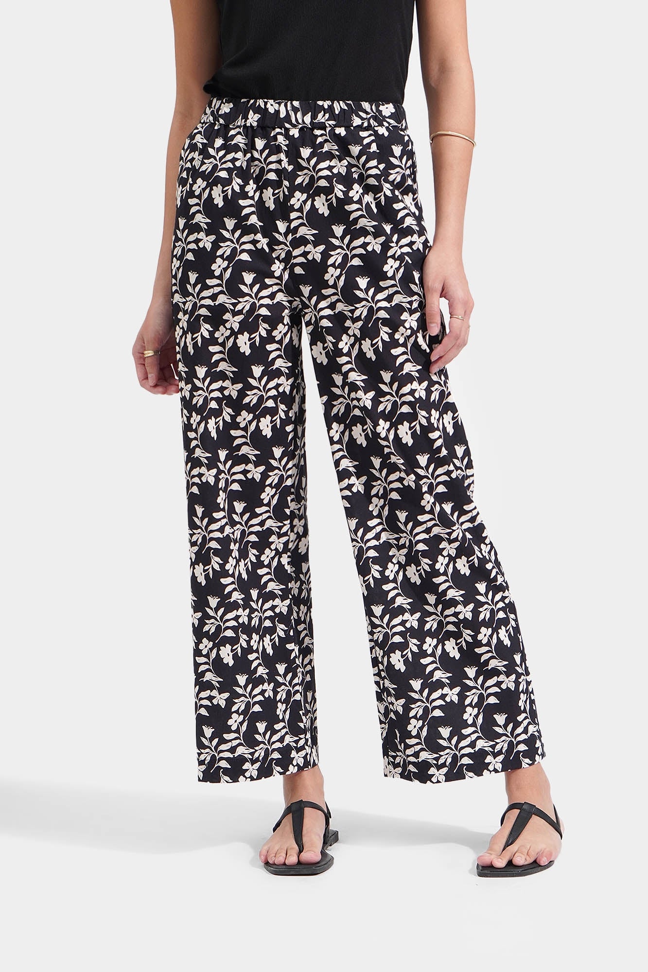 Cozy: Floral Pull-up Trousers – ForMe