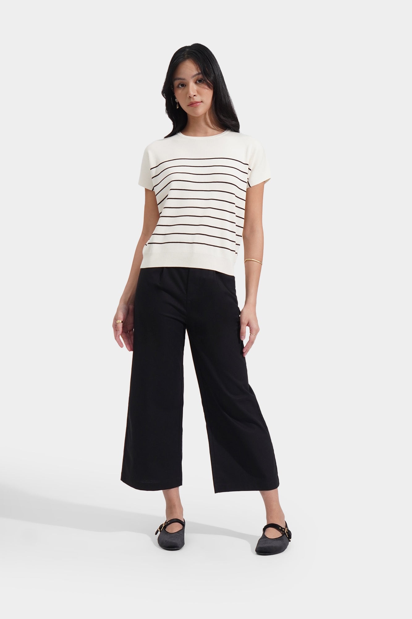 986405-Off White (1).jpg