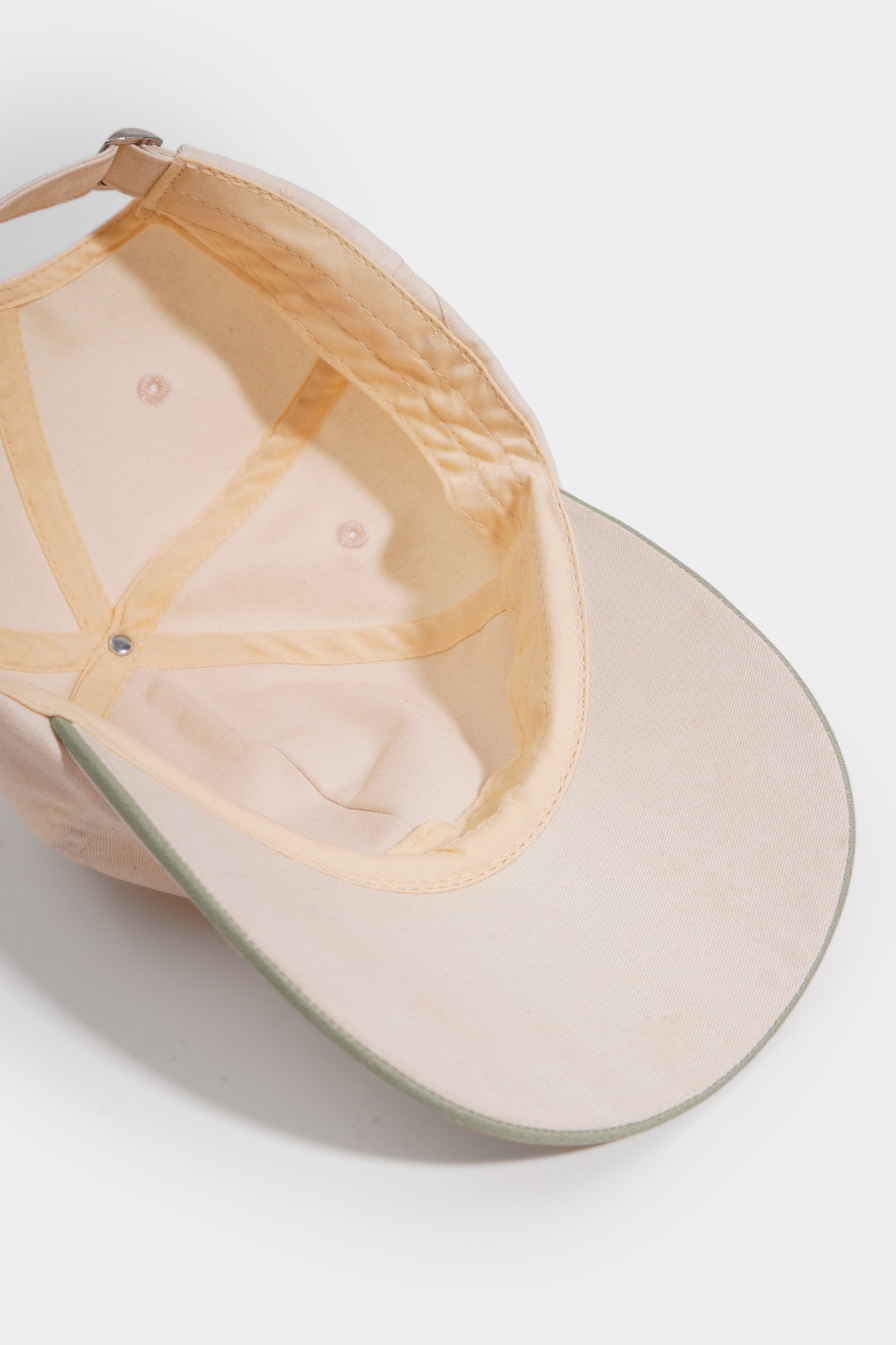 986845-Cream (2).jpg
