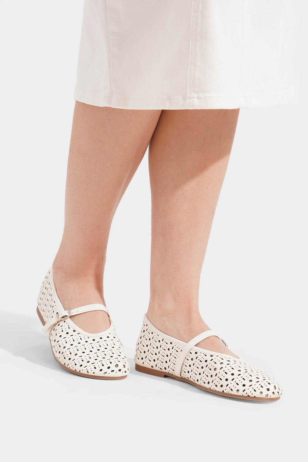988053-Cream (1).jpg