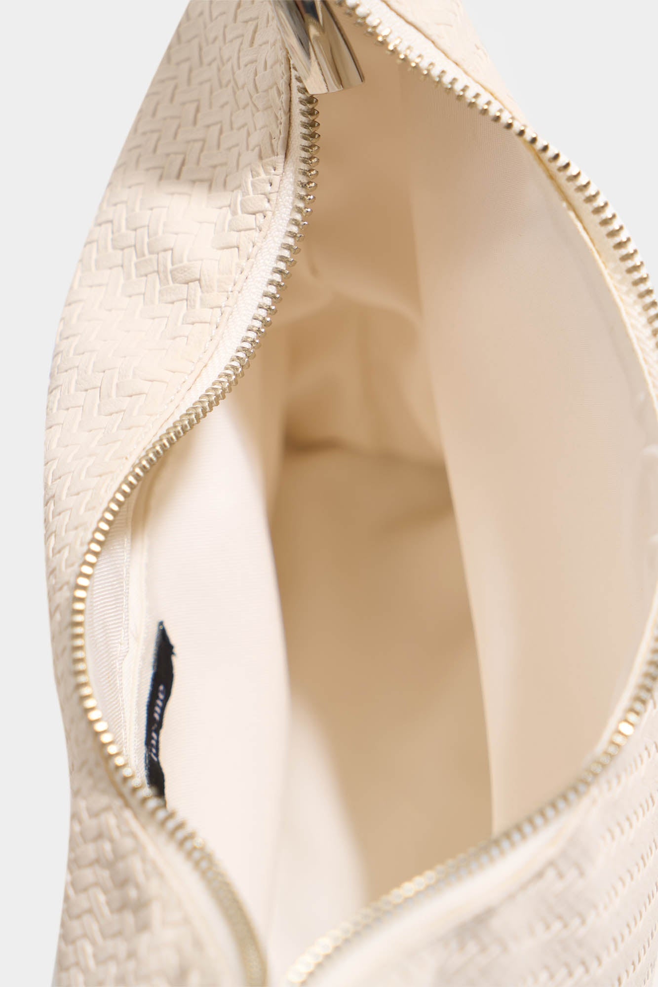988136-Cream (1).jpg