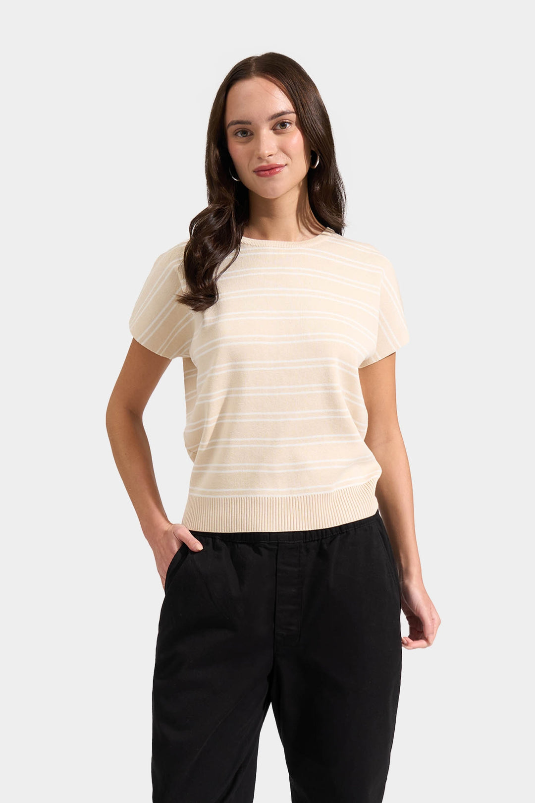 988709-Cream (1).jpg
