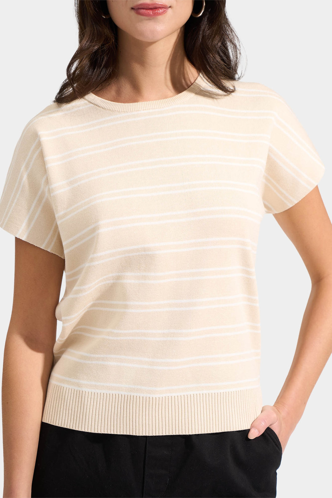 988709-Cream (2).jpg