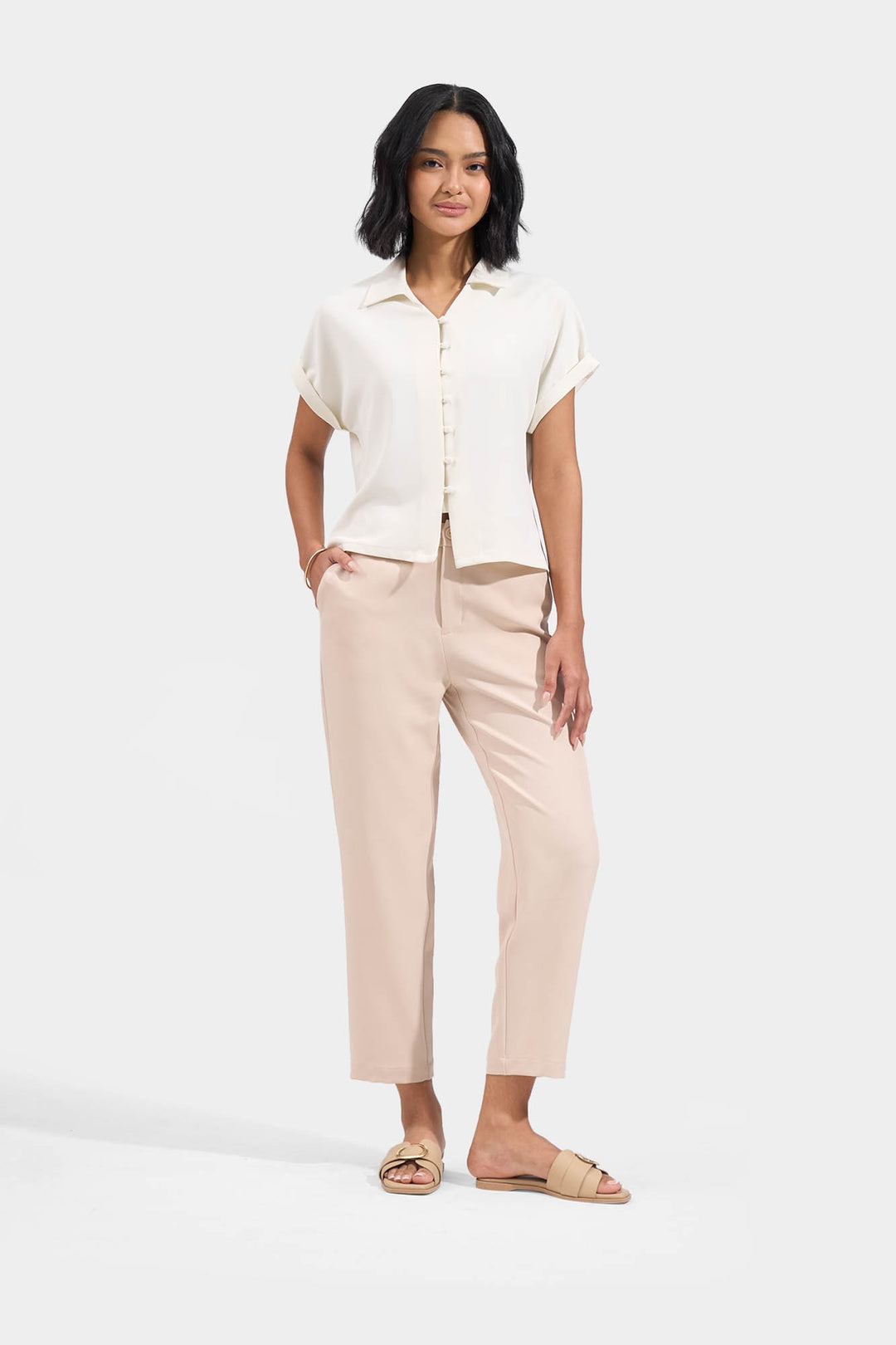 989136-Off White (2).jpg