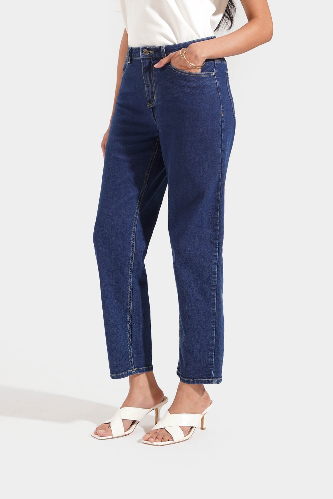 Tapered Jeans