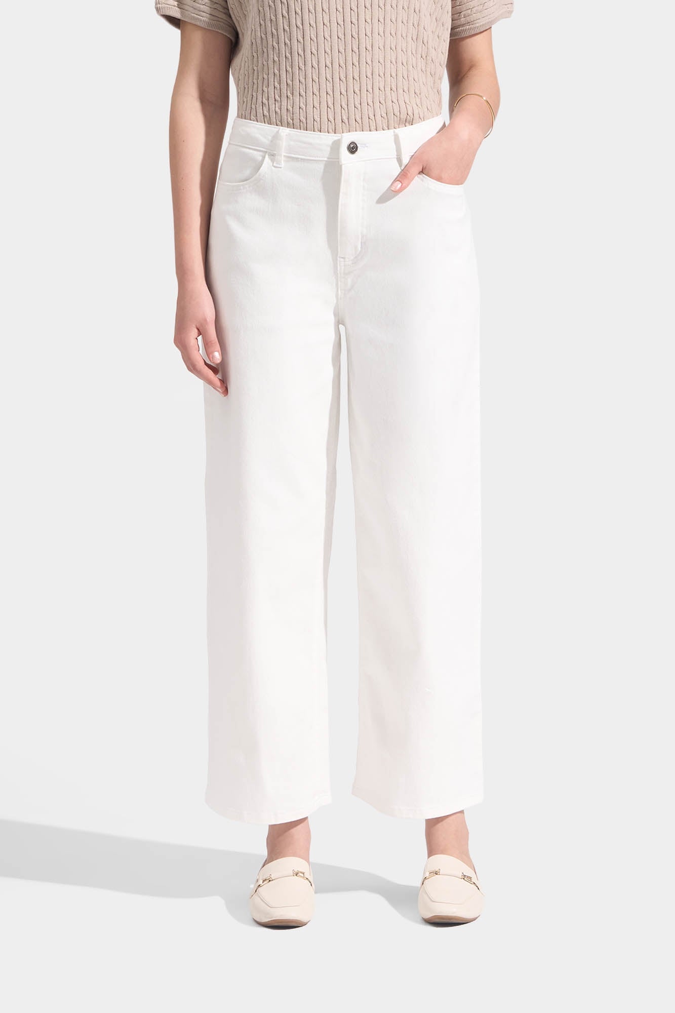 989447-Off White (3).jpg