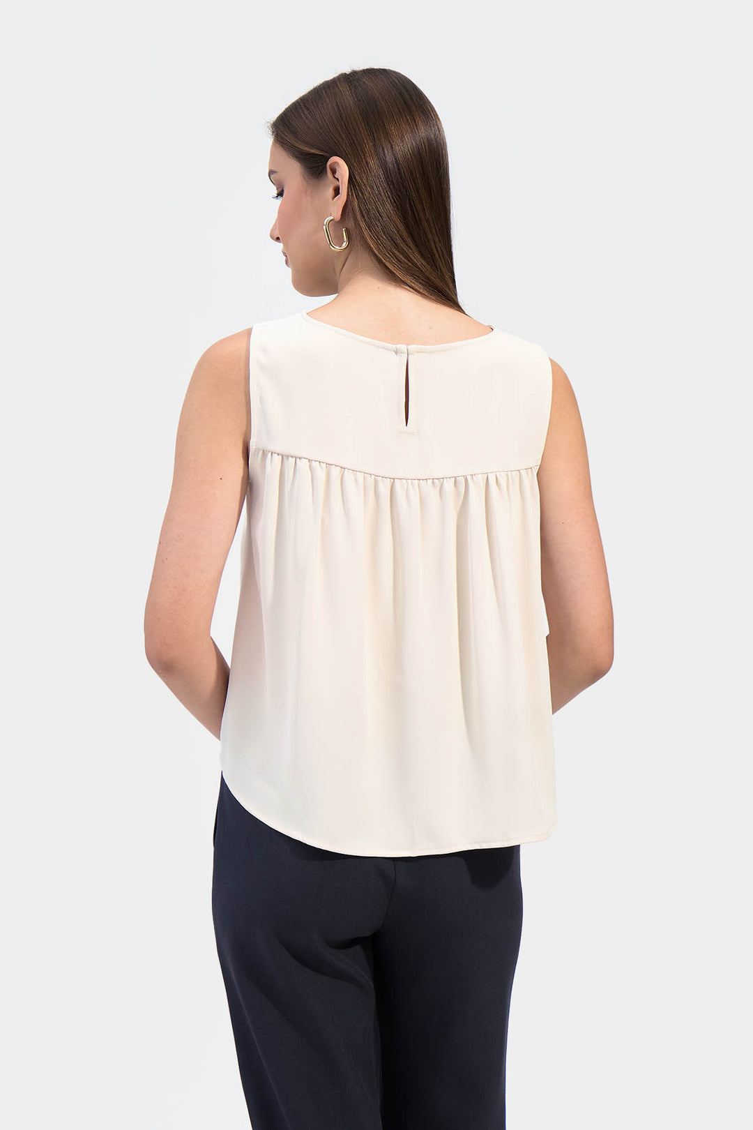 989683-Off White (2).jpg
