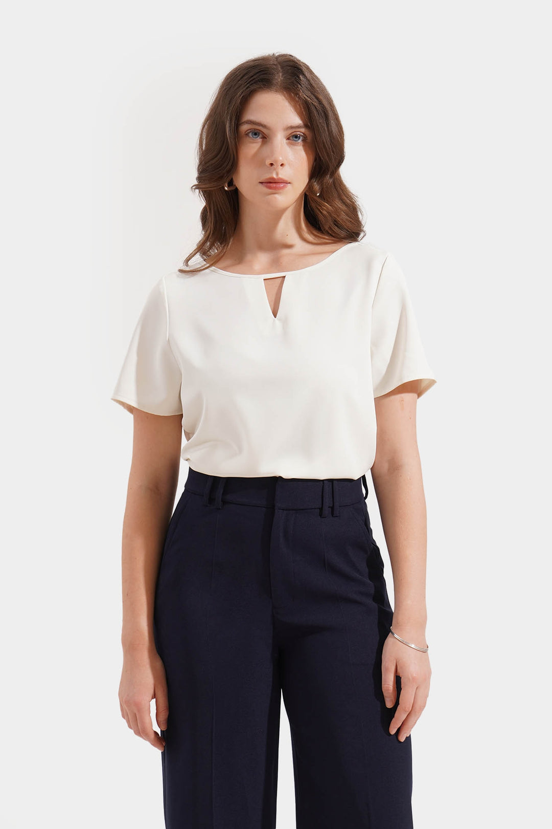989687-Off White (3).jpg