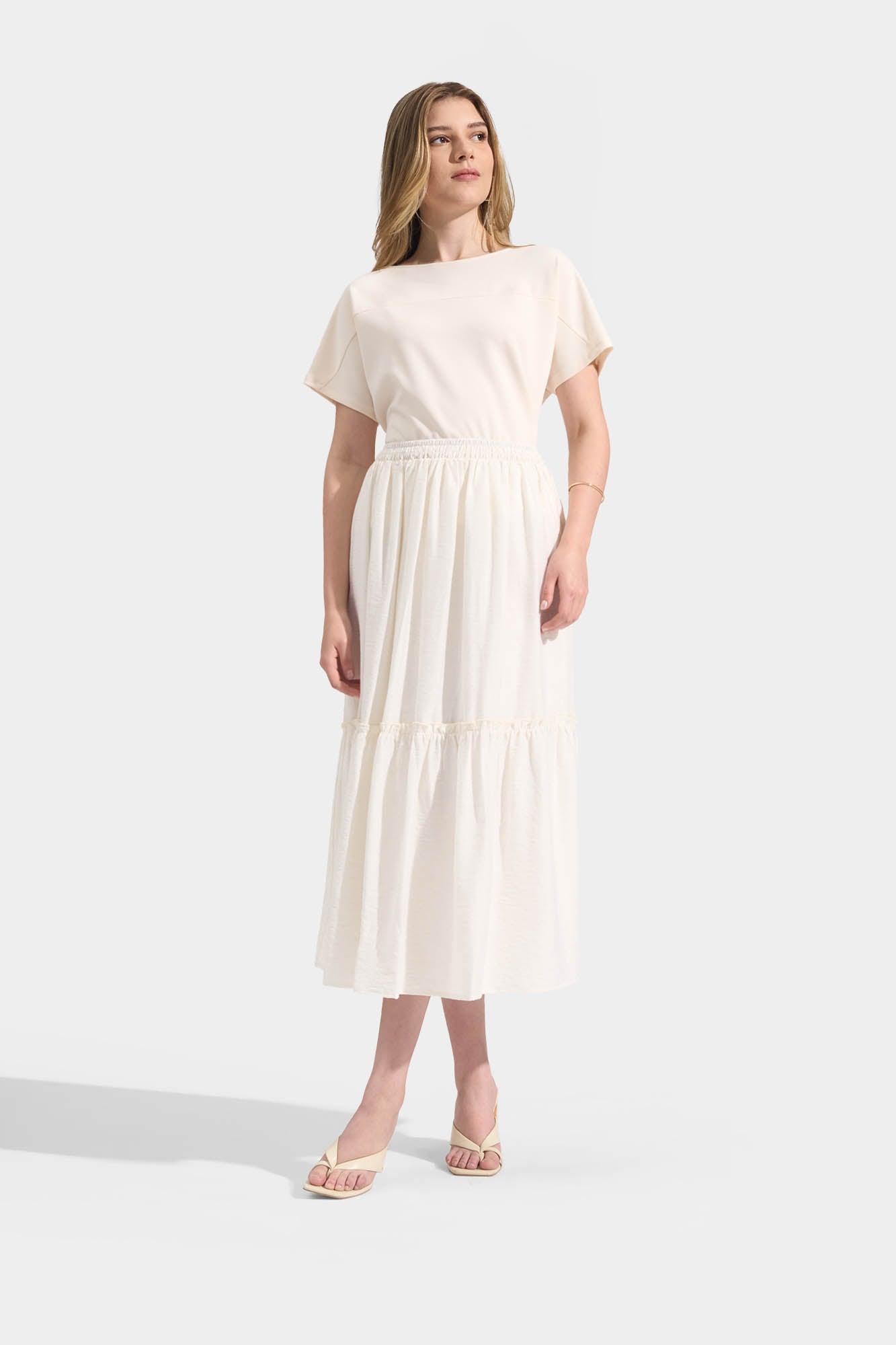 990002-Off White (3).jpg