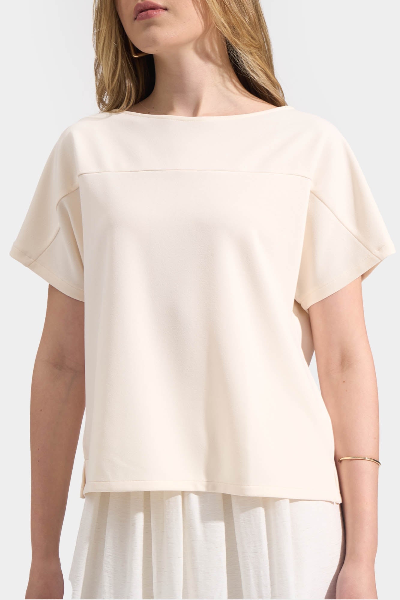 990002-Off White (4).jpg