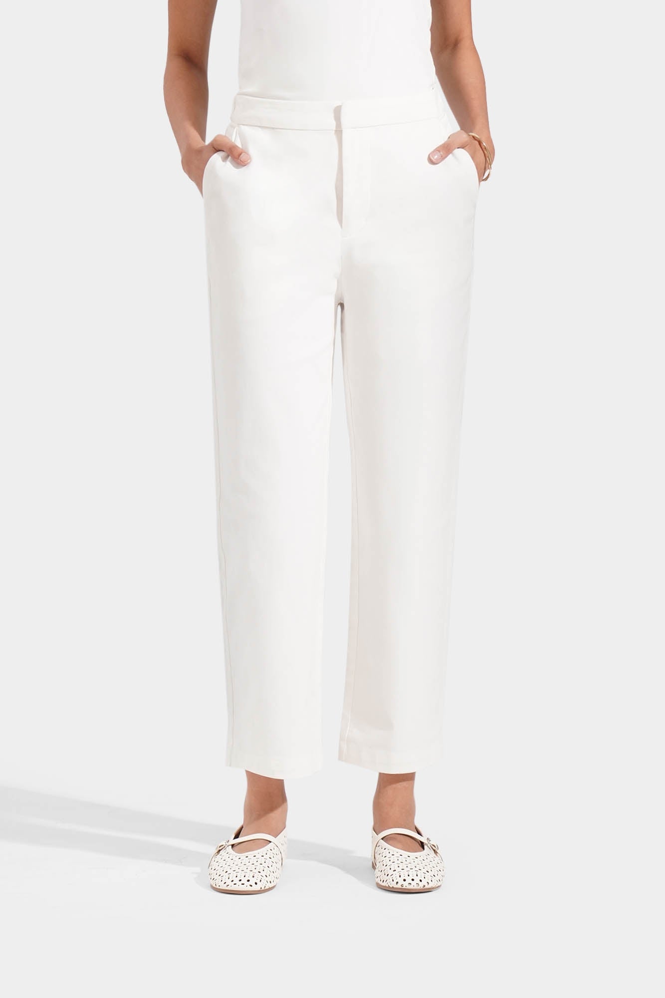 990420-Off White (3).jpg