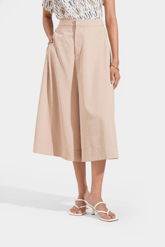 files/990422-Tan_3.jpg