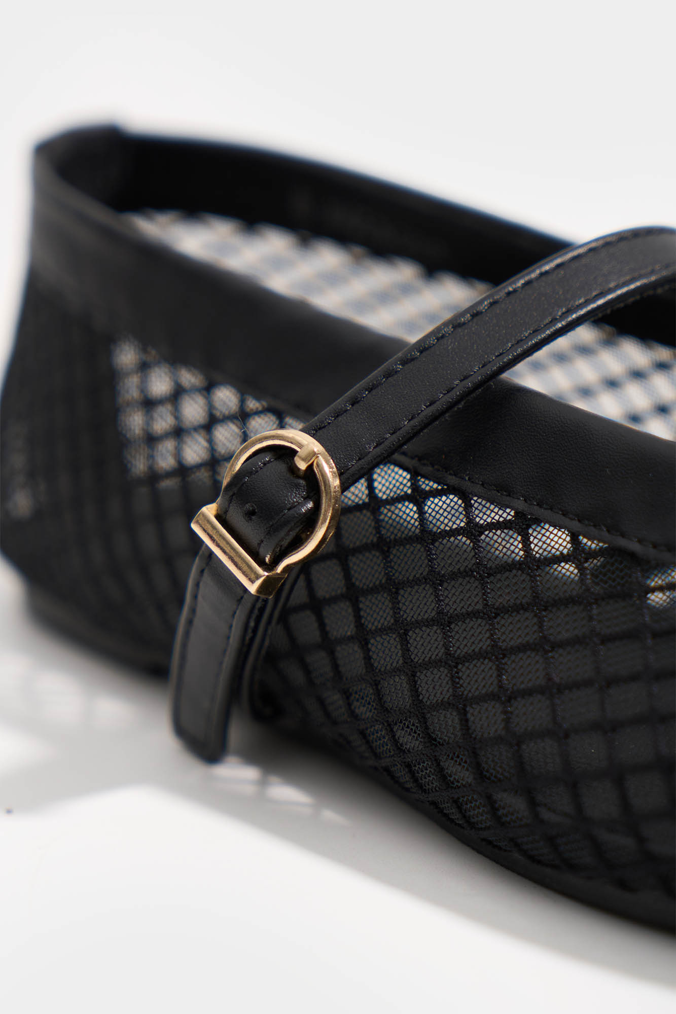 990572-Black (1).jpg