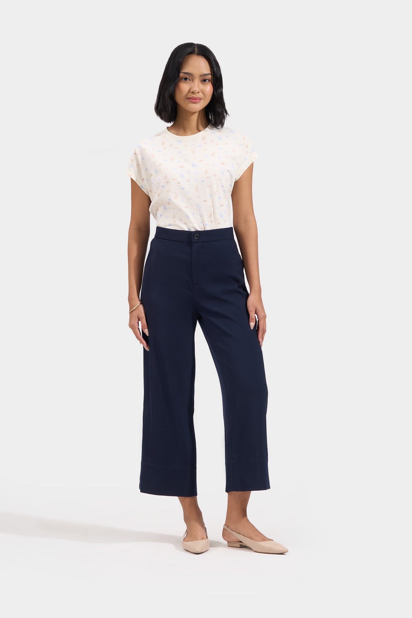 990678-Off White (2).jpg