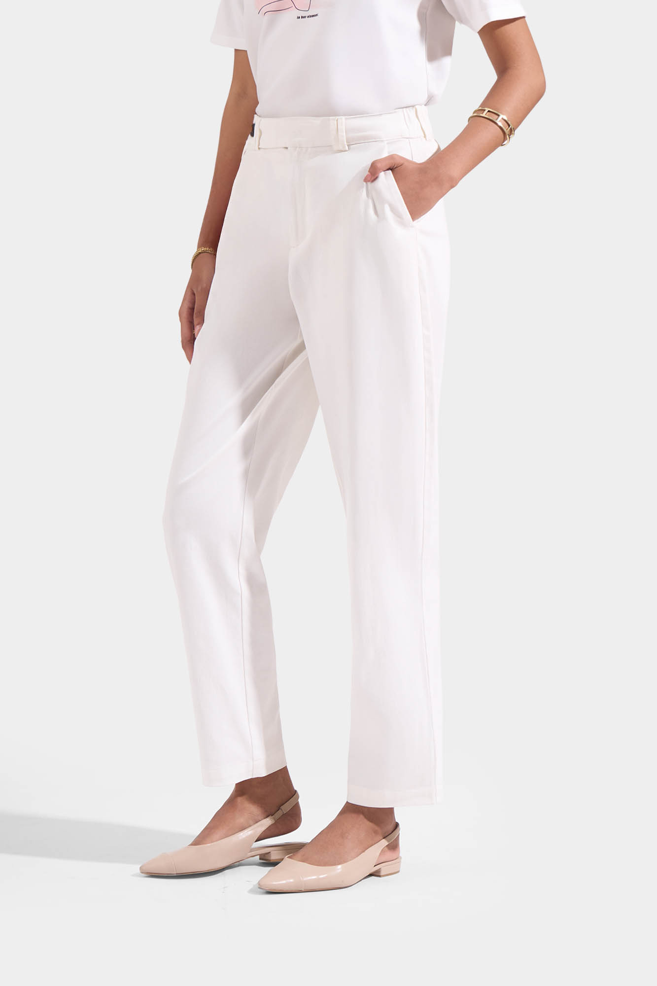 990798-Off White (3).jpg