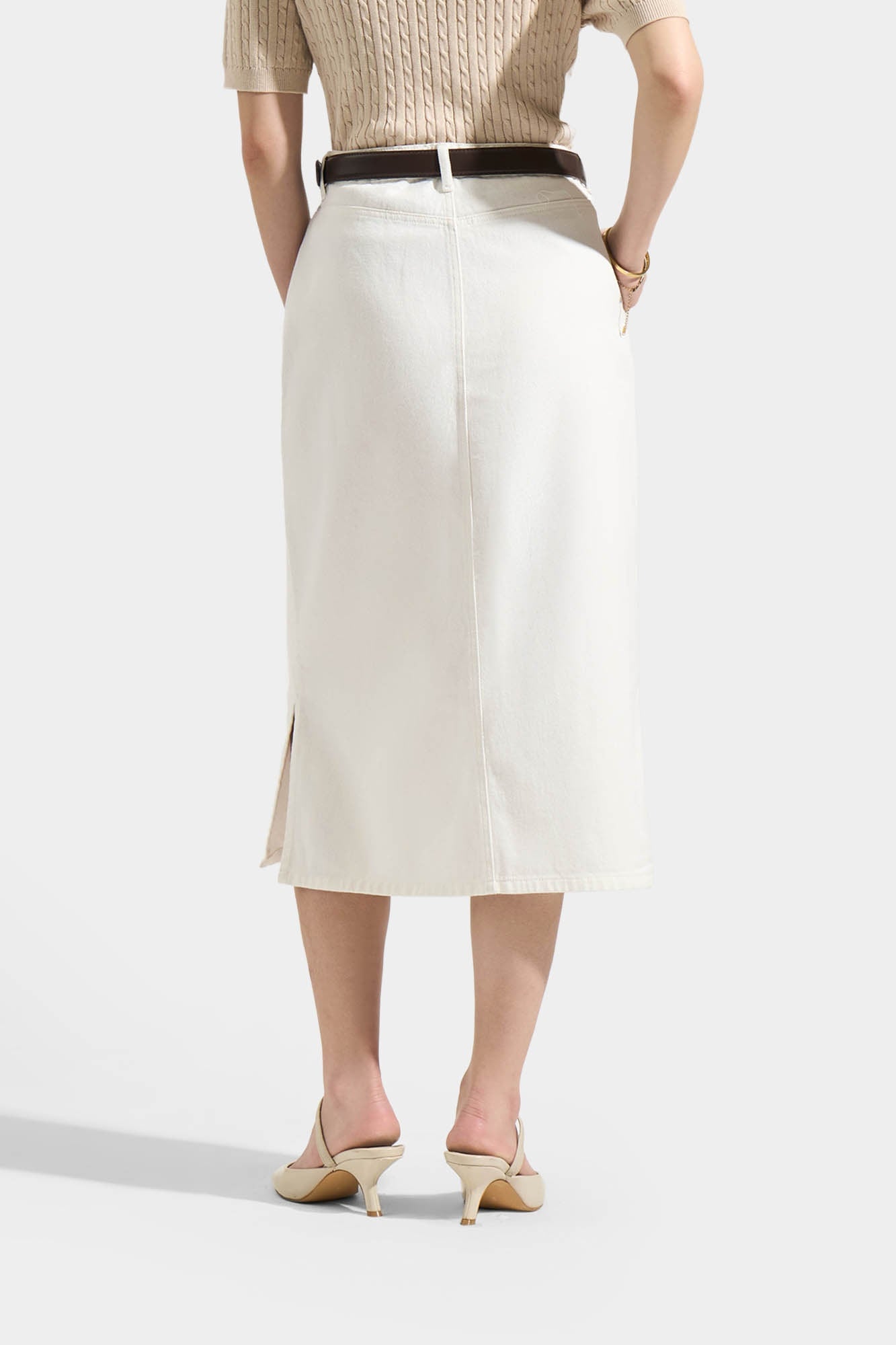 990806-Off White (2).jpg