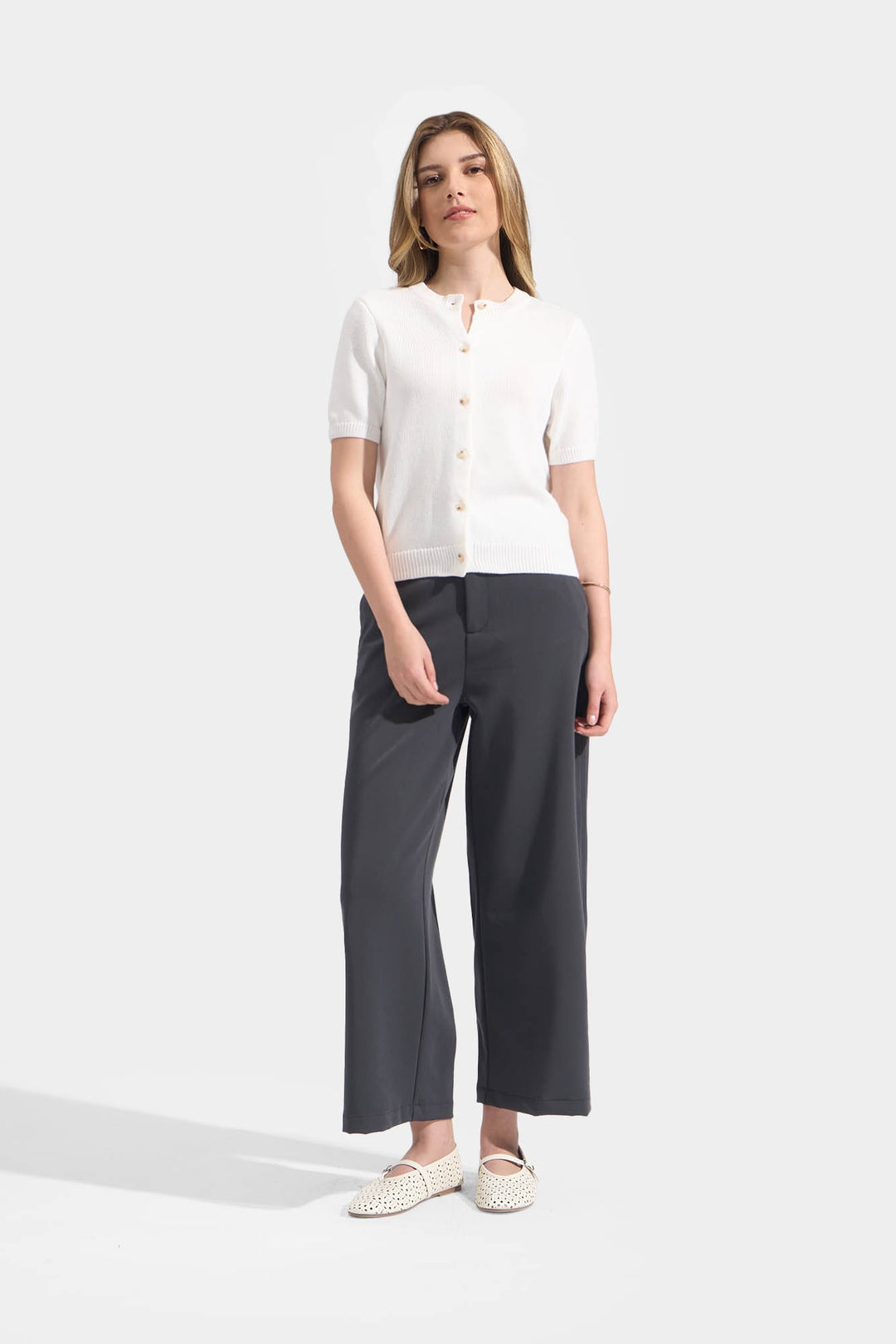 990939-Off White (3).jpg