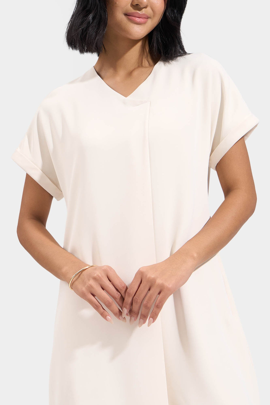 Extended Sleeves Easy Dress with Pleating Detail