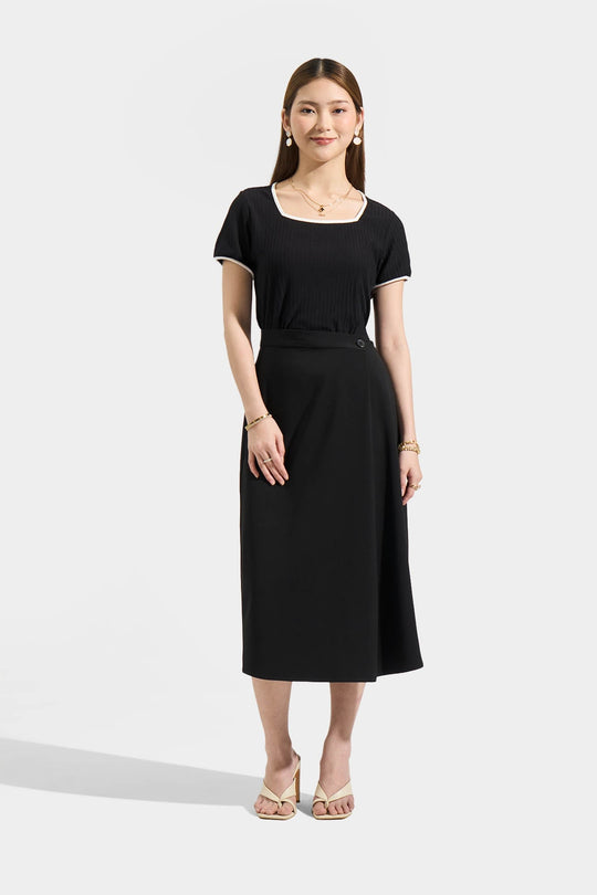 Square Neck Tee with Contrast Tipping