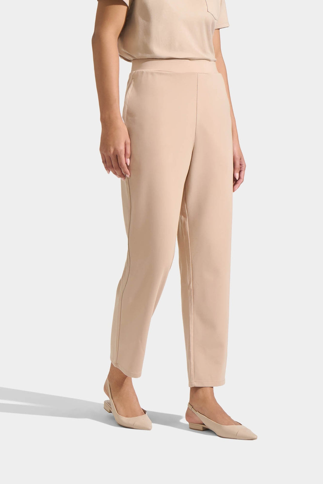 Cozy: Knitted Pull Up Tapered Trousers