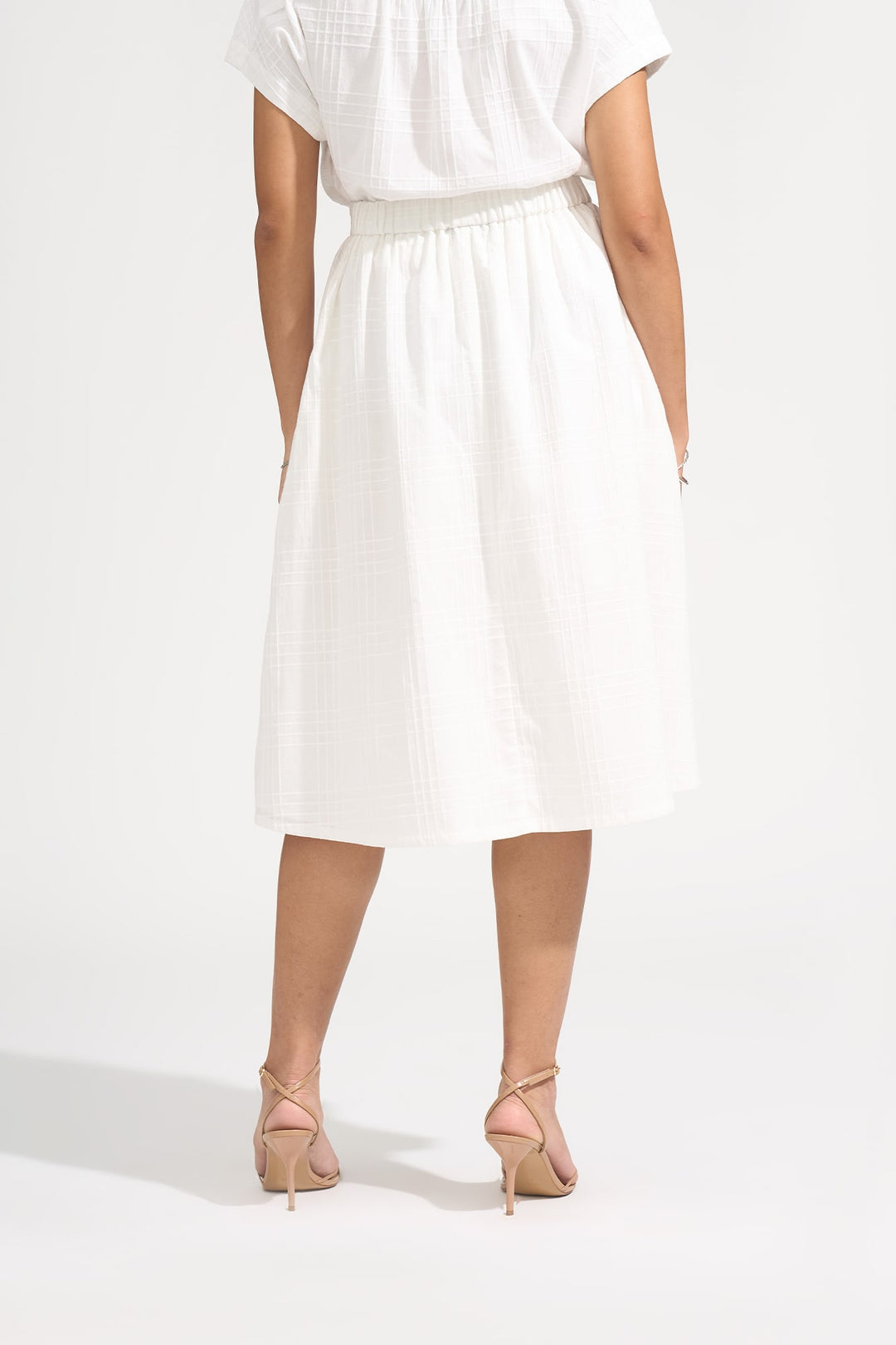 992564-Off White (4).jpg