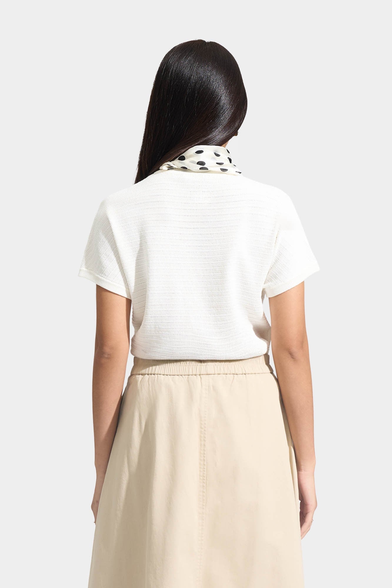 992651-Off White (2).jpg