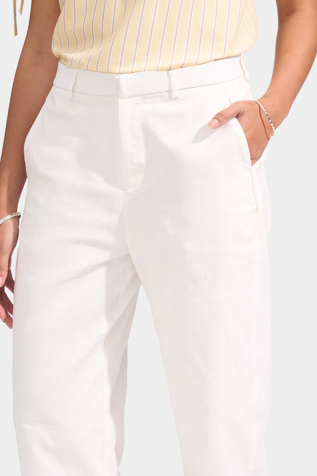 992683-Off White (4).jpg