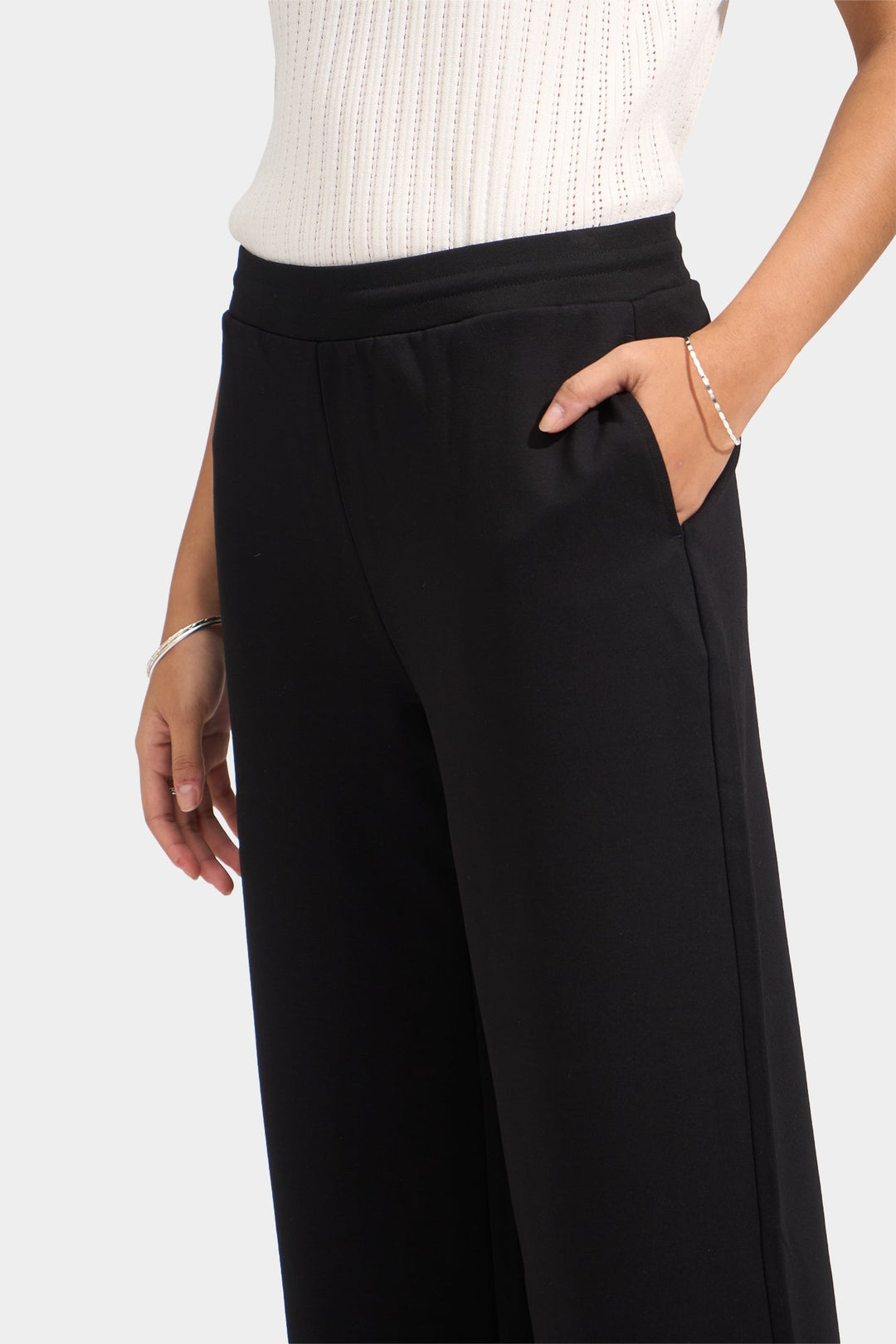 Cozy: Straight Pull Up Trousers