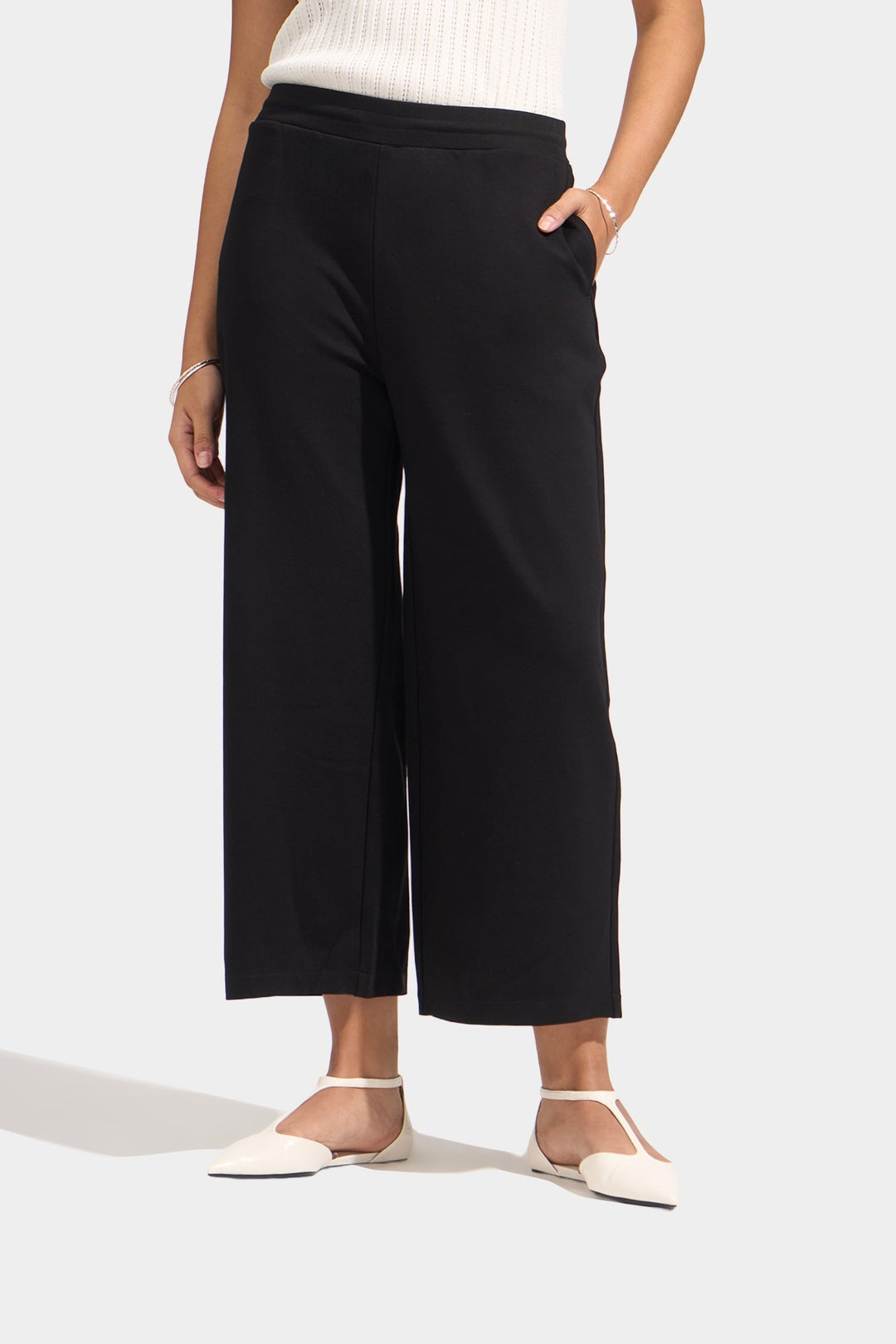 Cozy: Straight Pull Up Trousers