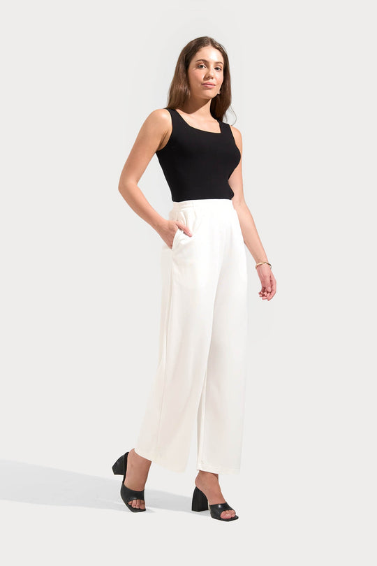 Cozy: Straight Pull Up Trousers