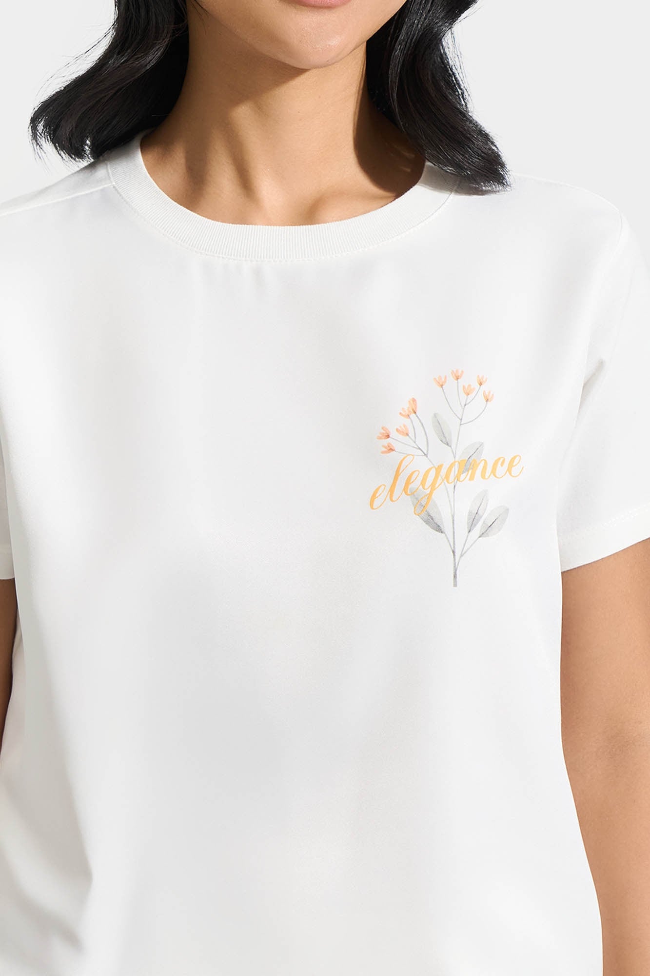 993072-Off White (1).jpg