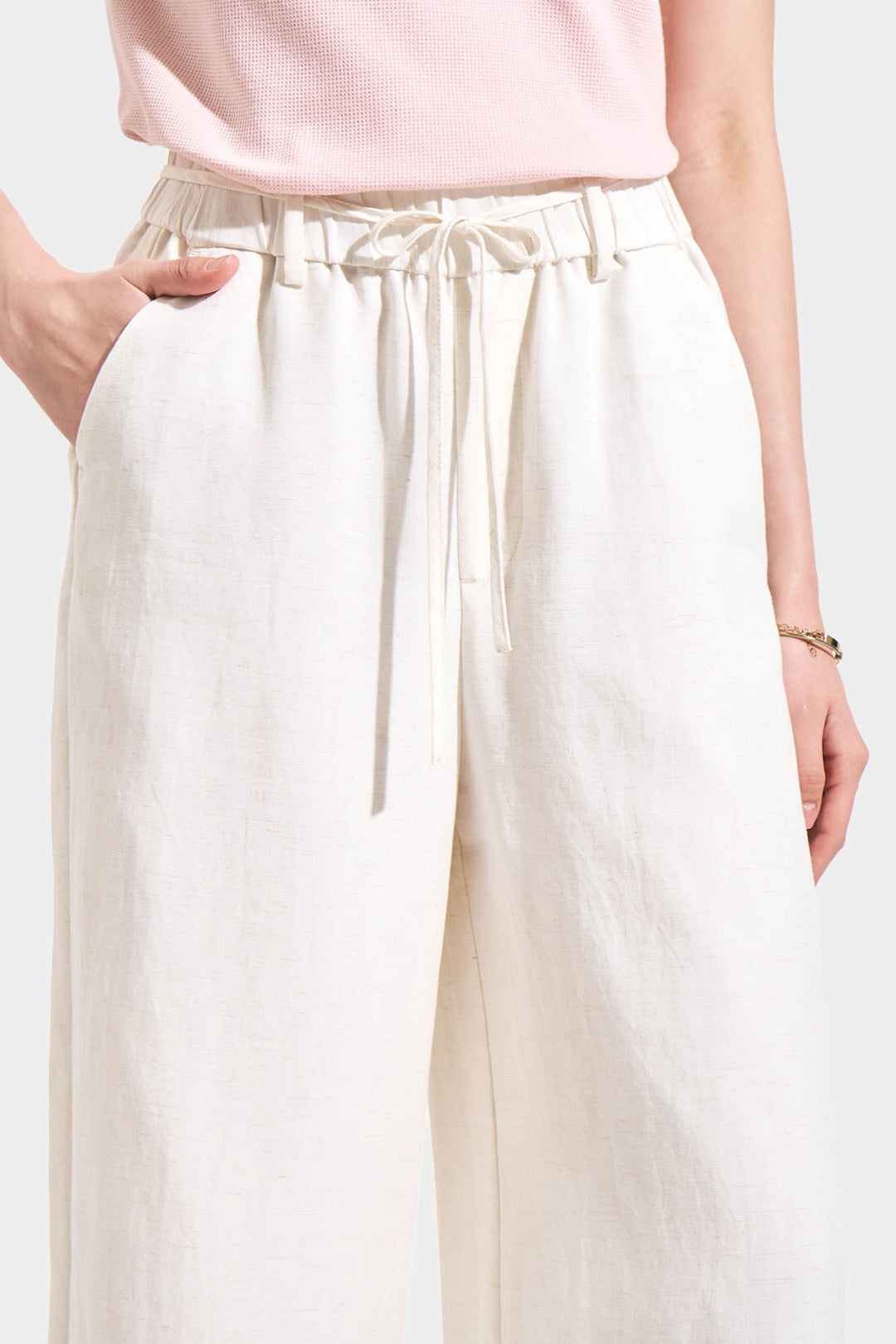 993502-Off White (1).jpg