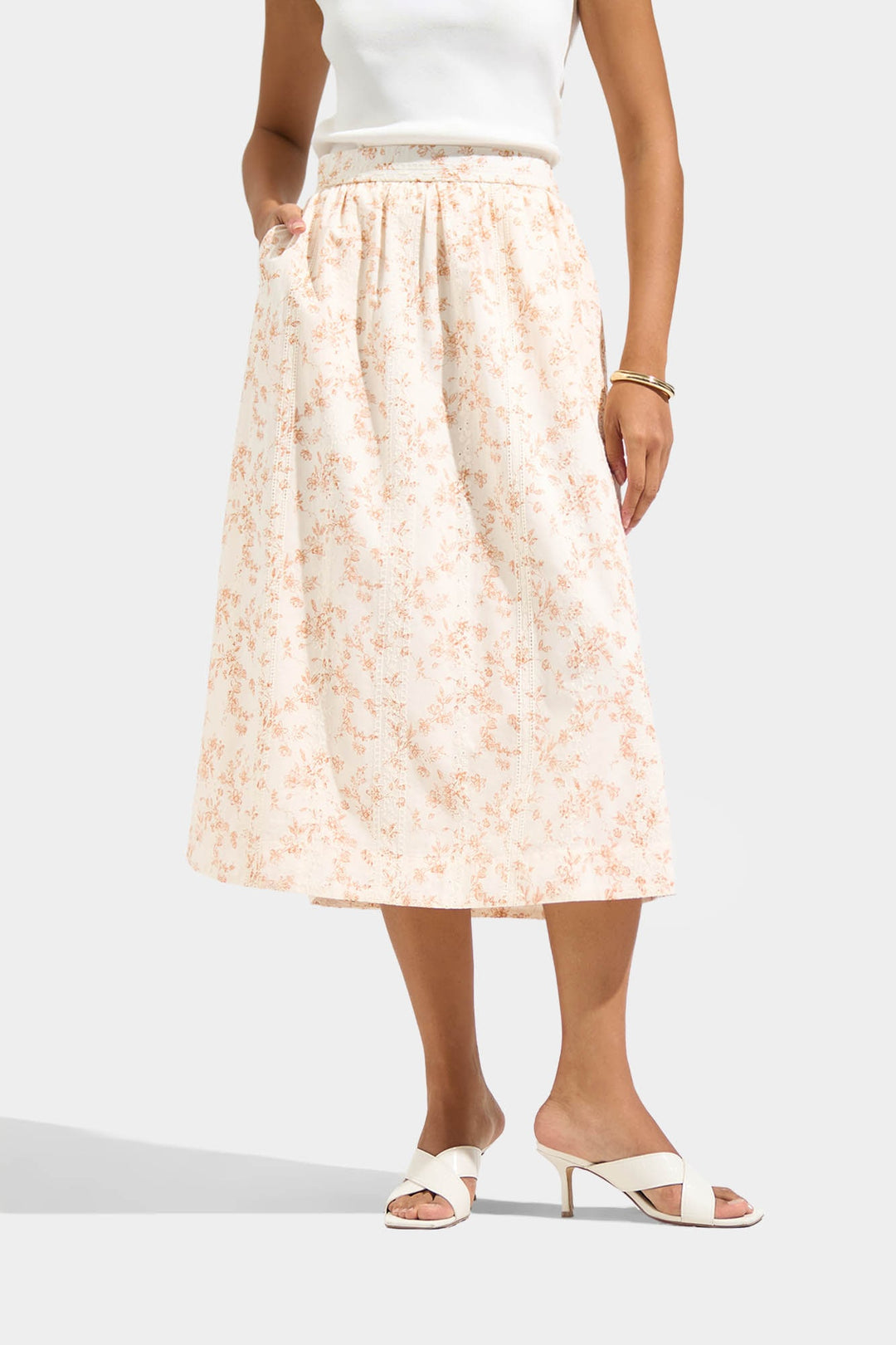 993542-Off White (3).jpg