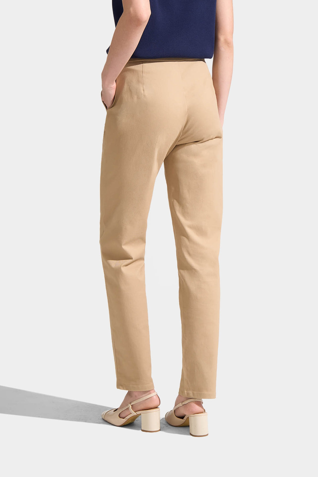 994335-Taupe (1).jpg