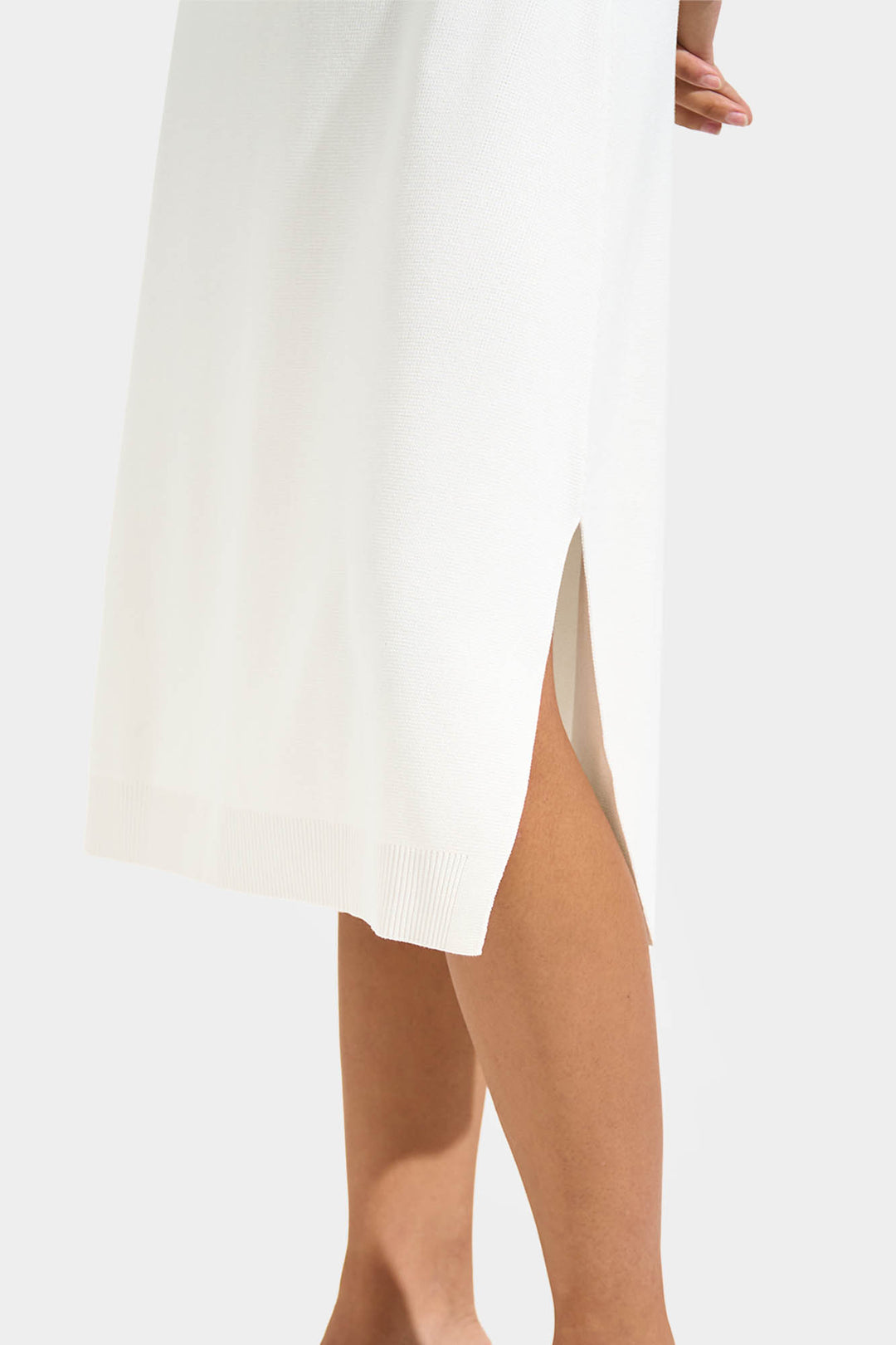 994517-Off White (1).jpg