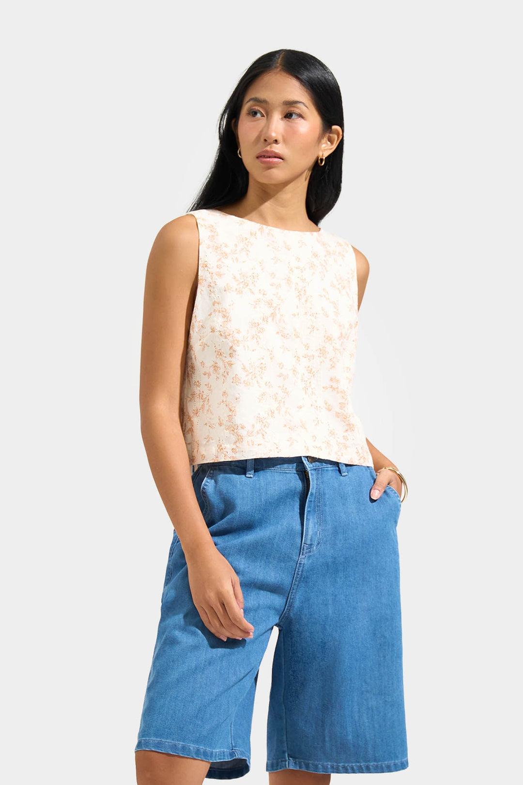 994537-Off White (3).jpg