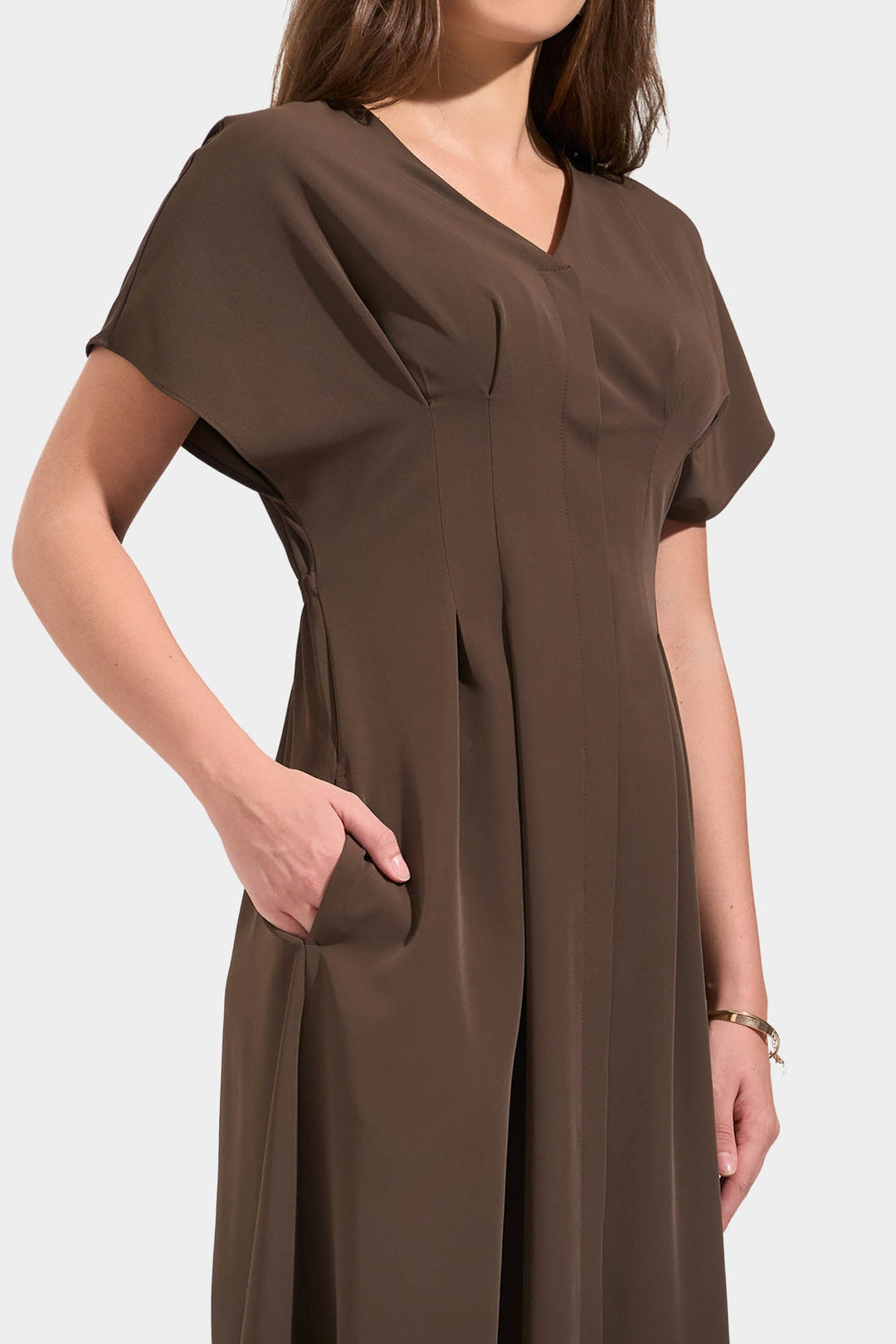 994972-Deep Brown (2).jpg