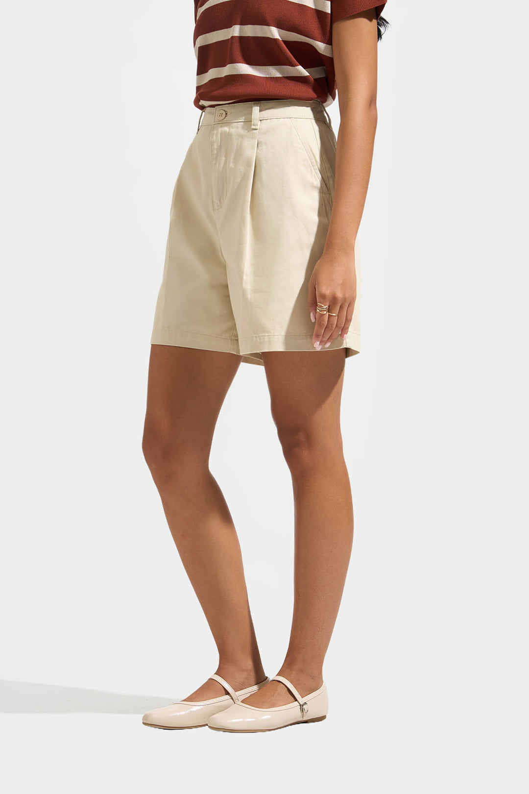 995556-Cream (3).jpg