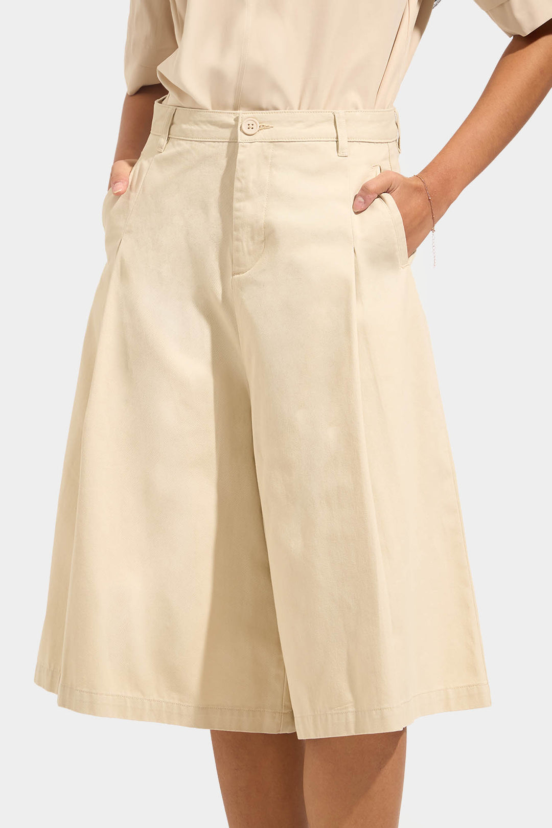 996810-Cream (2).jpg