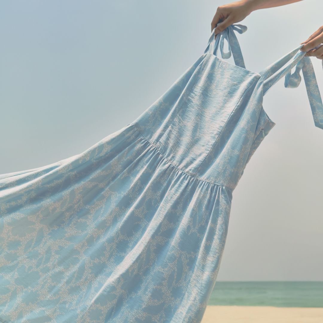 files/DRESS_1080X1080_61c6e20e-743c-402f-a27e-61bf760f7a24.jpg