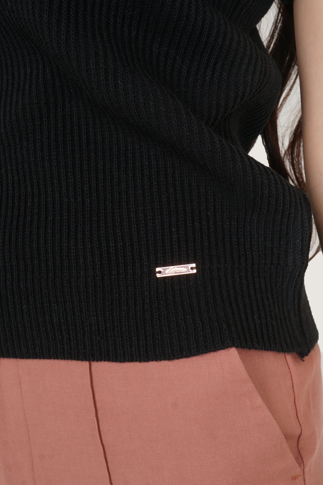 958826-Black-3.jpg