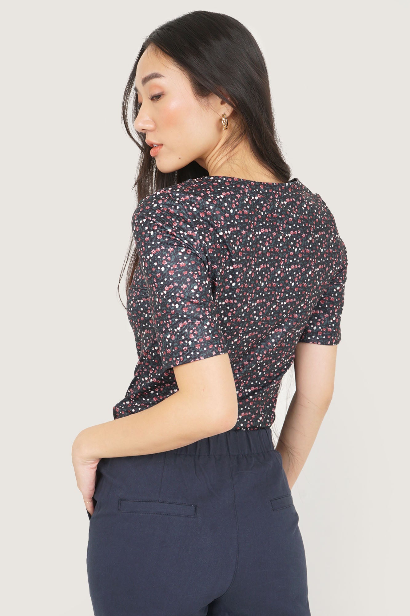 963581-Black-6.jpg