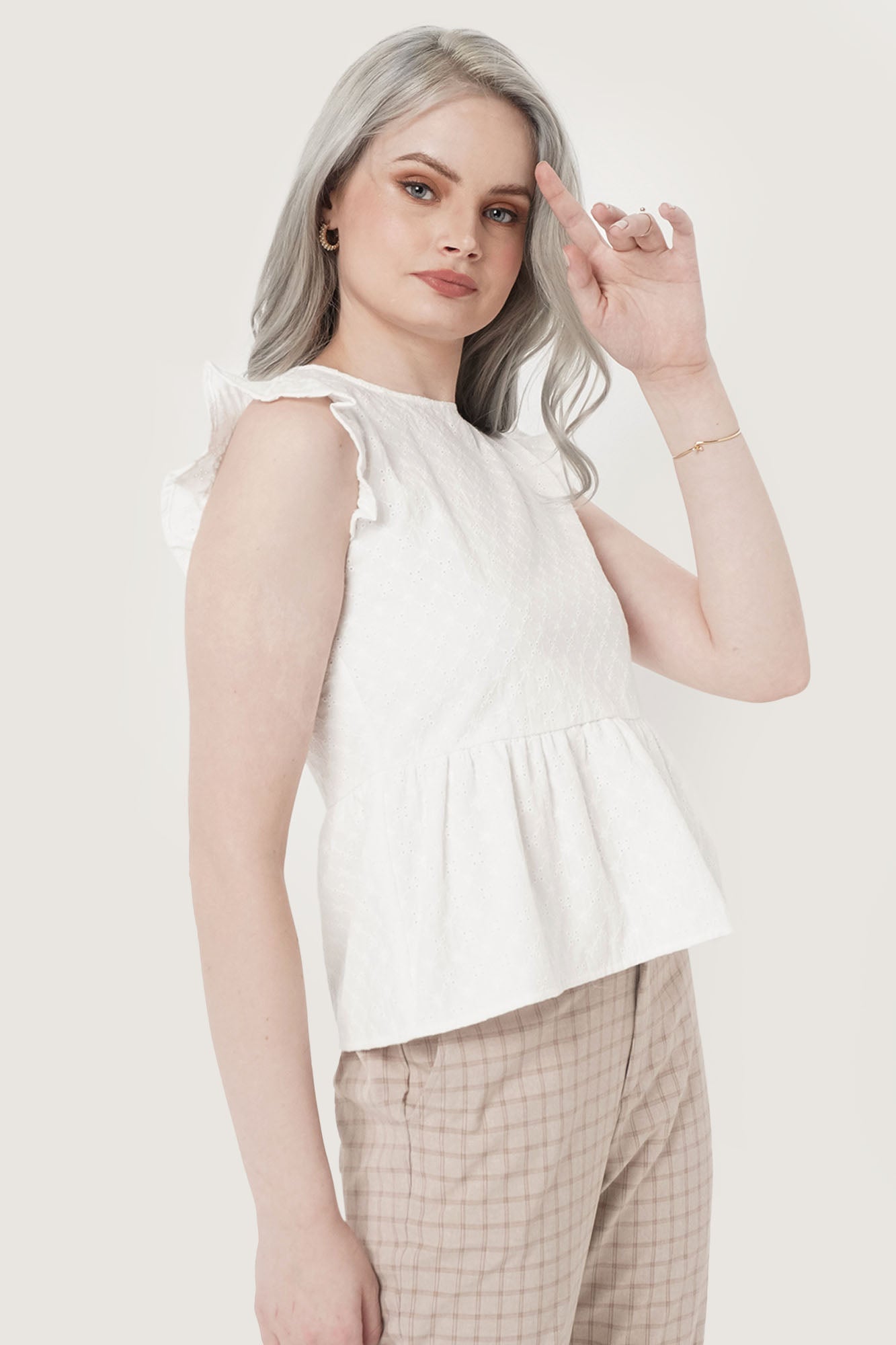 965065-Off White (2).jpg