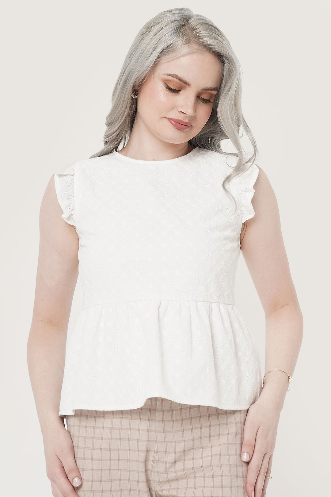 965065-Off White (4).jpg